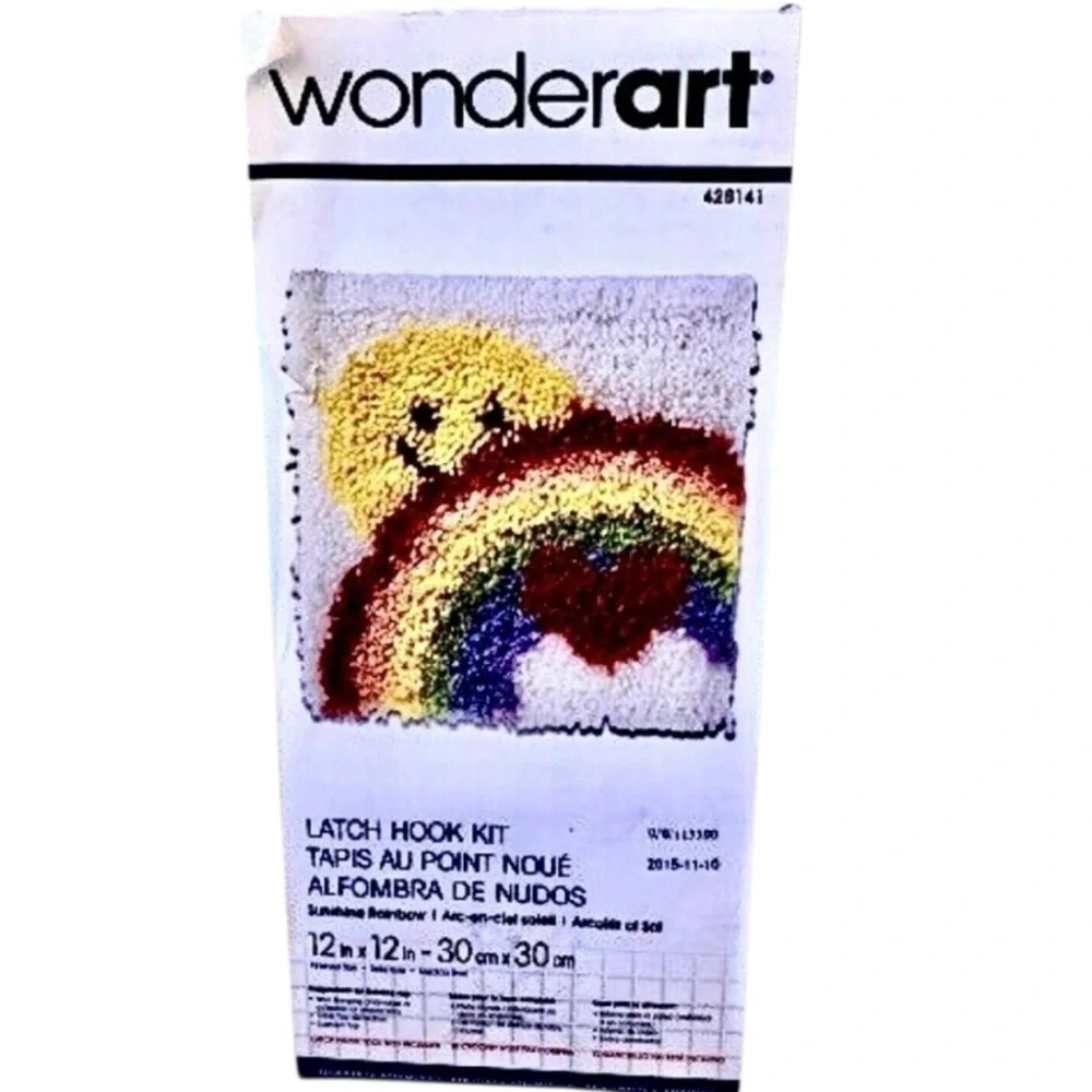 Vintage Carson WonderArt Latch Hook Craft Kit SUNSHINE RAINBOW Smiley Sun New